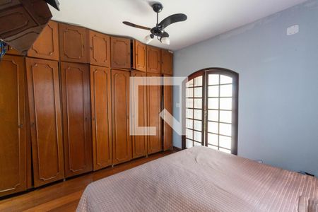 Casa à venda com 400m², 4 quartos e 2 vagasQuarto Suíte