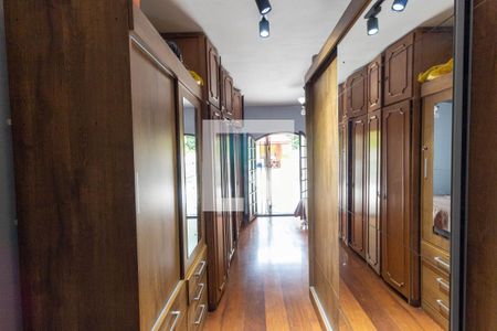 Casa à venda com 400m², 4 quartos e 2 vagasQuarto Suíte