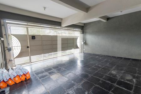 Casa à venda com 400m², 4 quartos e 2 vagasGaragem