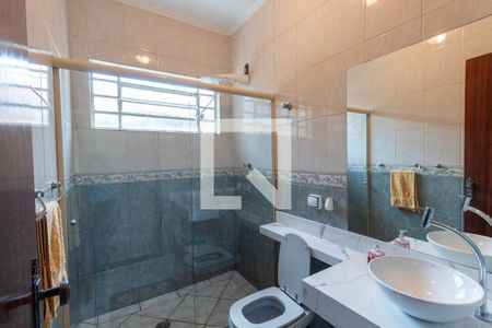 Casa à venda com 400m², 4 quartos e 2 vagasBanheiro 3