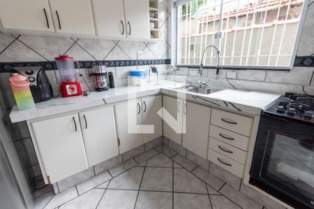 Casa à venda com 400m², 4 quartos e 2 vagasCozinha - Armários