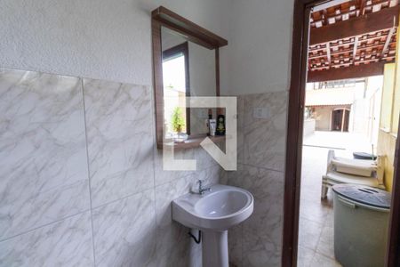 Casa à venda com 400m², 4 quartos e 2 vagasBanheiro 2