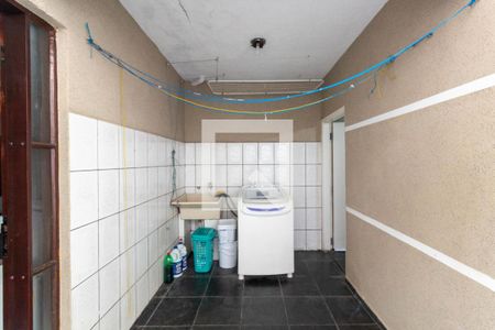 Casa à venda com 400m², 4 quartos e 2 vagasLavanderia