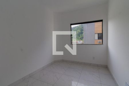 Quarto 1  de apartamento para alugar com 2 quartos, 50m² em Vargem Pequena, Rio de Janeiro