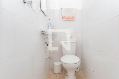 Banheiro de kitnet/studio para alugar com 1 quarto, 12m² em Aclimação, São Paulo