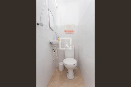 Banheiro de kitnet/studio para alugar com 1 quarto, 12m² em Aclimação, São Paulo