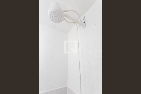 Banheiro de kitnet/studio para alugar com 1 quarto, 16m² em Aclimação, São Paulo