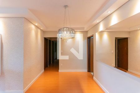 Sala de apartamento para alugar com 3 quartos, 84m² em Vila Itapura, Campinas