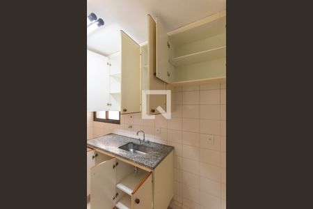 Apartamento para alugar com 84m², 3 quartos e 2 vagas Apartamento para alugar com 84m², 3 quartos e 2 vagasCozinha - Armários