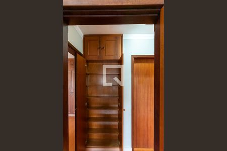 Apartamento para alugar com 84m², 3 quartos e 2 vagas Apartamento para alugar com 84m², 3 quartos e 2 vagasCorredor - Armário