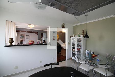 Apartamento à venda com 180m², 3 quartos e 4 vagasCopa e Cozinha