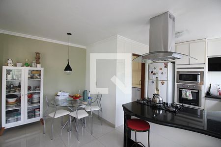 Apartamento à venda com 180m², 3 quartos e 4 vagasCopa e Cozinha