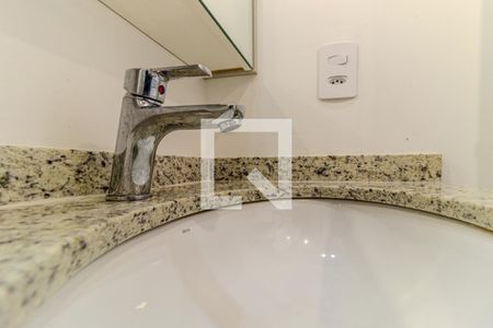 Banheiro de kitnet/studio à venda com 1 quarto, 16m² em Santa Efigênia, São Paulo