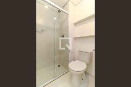 Banheiro de kitnet/studio à venda com 1 quarto, 16m² em Santa Efigênia, São Paulo