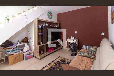 Sala de casa à venda com 1 quarto, 150m² em Cordovil, Rio de Janeiro