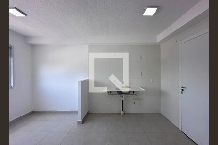 Cozinha/Sala de apartamento para alugar com 2 quartos, 32m² em Vila Socorro, São Paulo