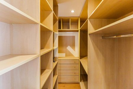 Apartamento à venda com 93m², 1 quarto e 1 vagaCloset Suíte