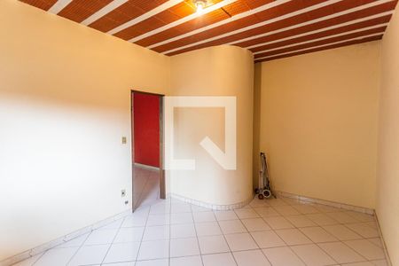 Casa à venda com 419m², 6 quartos e 3 vagasQuarto 1 da Casa dos Fundos