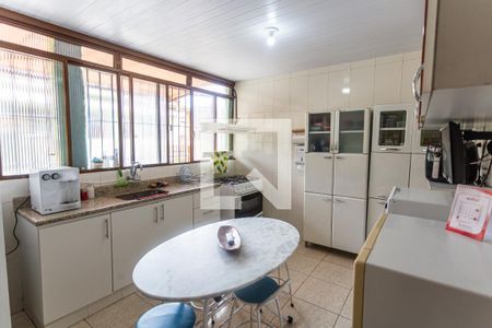 Casa à venda com 419m², 6 quartos e 3 vagasCozinha do 1° Pavimento