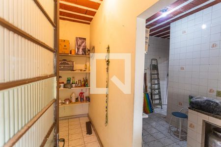 Casa à venda com 419m², 6 quartos e 3 vagasDespensa da Casa dos Fundos