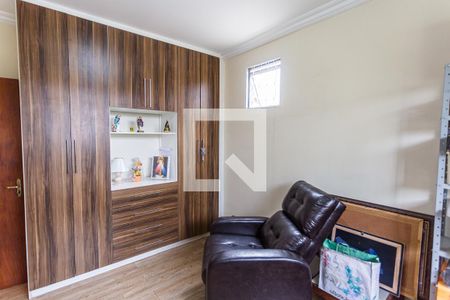 Quarto 1 do 1° Pavimento de casa à venda com 6 quartos, 419m² em Fernão Dias, Belo Horizonte