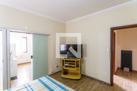 Casa à venda com 419m², 6 quartos e 3 vagasSuíte no 2° Pavimento