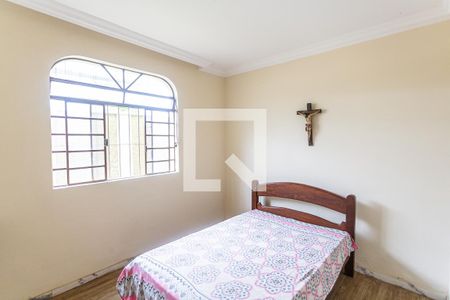 Quarto 2 do 1° Pavimento de casa à venda com 6 quartos, 419m² em Fernão Dias, Belo Horizonte