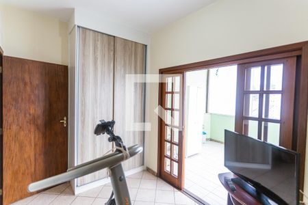 Casa à venda com 419m², 6 quartos e 3 vagasQuarto 2 no 2° Pavimento