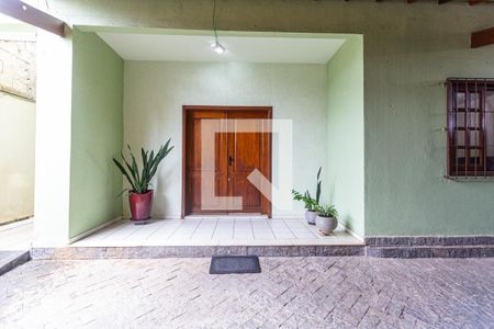 Casa à venda com 419m², 6 quartos e 3 vagasEntrada