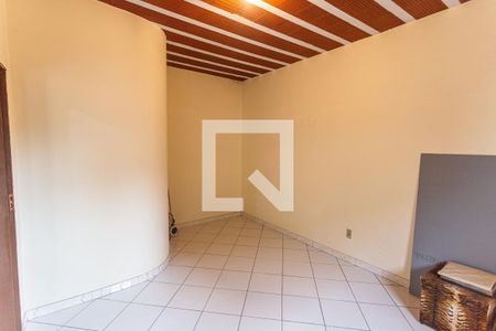 Casa à venda com 419m², 6 quartos e 3 vagasQuarto 1 da Casa dos Fundos