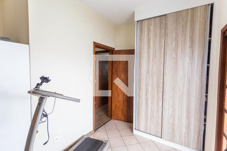 Casa à venda com 419m², 6 quartos e 3 vagasQuarto 2 no 2° Pavimento