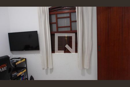 Casa à venda com 299m², 4 quartos e 3 vagasQuarto