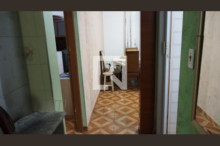 Casa à venda com 299m², 4 quartos e 3 vagasCorredor 