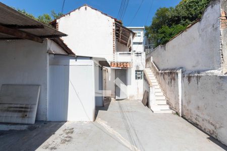 Casa à venda com 152m², 2 quartos e 1 vaga Casa à venda com 152m², 2 quartos e 1 vagaQuintal