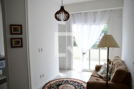 Sala de apartamento para alugar com 1 quarto, 51m² em Granja Viana, Cotia