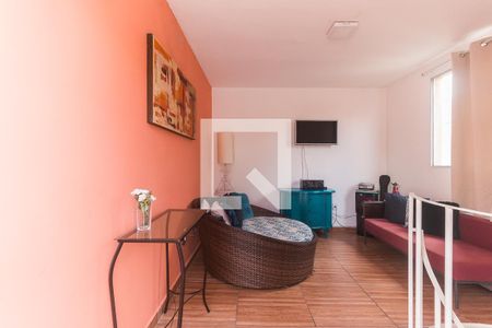 Sala de casa para alugar com 2 quartos, 90m² em Jardim Itamarati, Poá