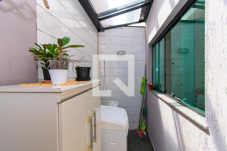 Casa de condomínio à venda com 75m², 2 quartos e 1 vaga Casa de condomínio à venda com 75m², 2 quartos e 1 vagaÁrea de Serviço