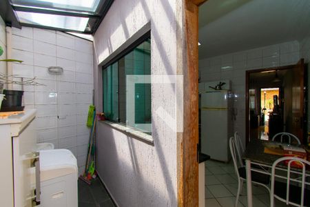 Casa de condomínio à venda com 75m², 2 quartos e 1 vaga Casa de condomínio à venda com 75m², 2 quartos e 1 vagaÁrea de Serviço