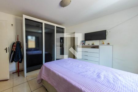 Casa à venda com 191m², 3 quartos e 3 vagas Casa à venda com 191m², 3 quartos e 3 vagasQuarto 1