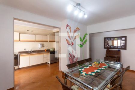 Casa à venda com 250m², 3 quartos e 3 vagasCopa e cozinha