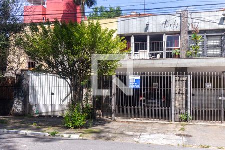 Casa à venda com 250m², 3 quartos e 3 vagasFachada