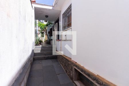 Casa à venda com 250m², 3 quartos e 3 vagasCorredor