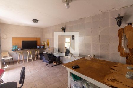 Casa à venda com 250m², 3 quartos e 3 vagasQuarto de serviço