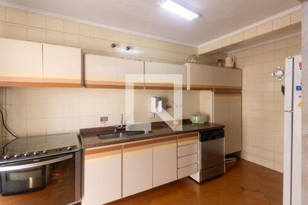 Casa à venda com 250m², 3 quartos e 3 vagasCopa e cozinha