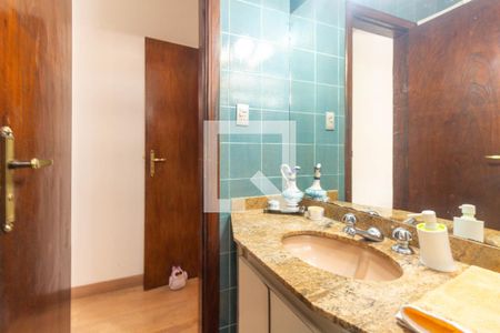 Casa à venda com 250m², 3 quartos e 3 vagasBanheiro do quarto 3