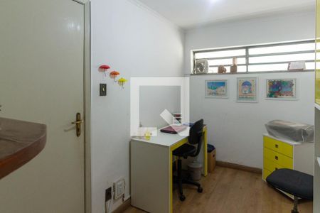 Casa à venda com 250m², 3 quartos e 3 vagasEscritório