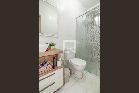 Banheiro  de apartamento à venda com 2 quartos, 63m² em Protásio Alves, Porto Alegre