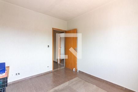 Quarto 1 de casa para alugar com 3 quartos, 150m² em Km 18, Osasco