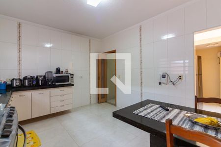 Casa à venda com 150m², 3 quartos e 4 vagasCozinha 