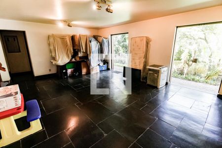 Casa à venda com 410m², 4 quartos e 4 vagas Casa à venda com 410m², 4 quartos e 4 vagasÁrea comum - Salão de festas